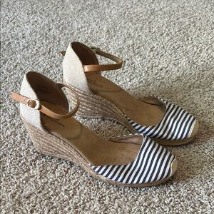 Striped Wedge Sandals with Tan Accents